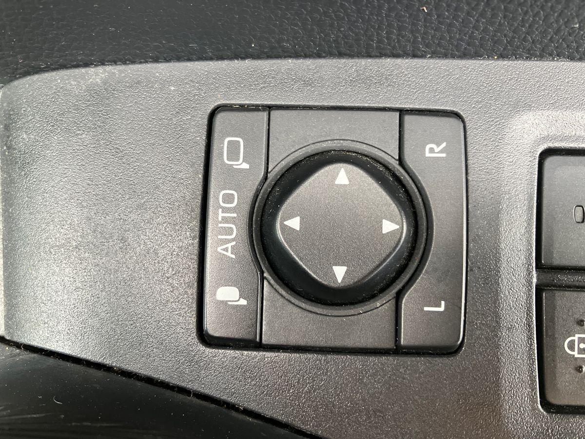 Used Toyota RAV4 2020 for sale - 76128222: Photo 36