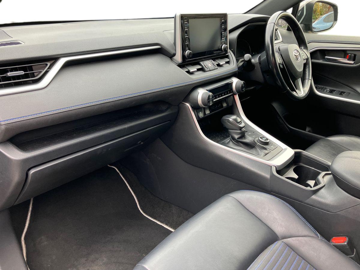 Used Toyota RAV4 2020 for sale - 76128222: Photo 6