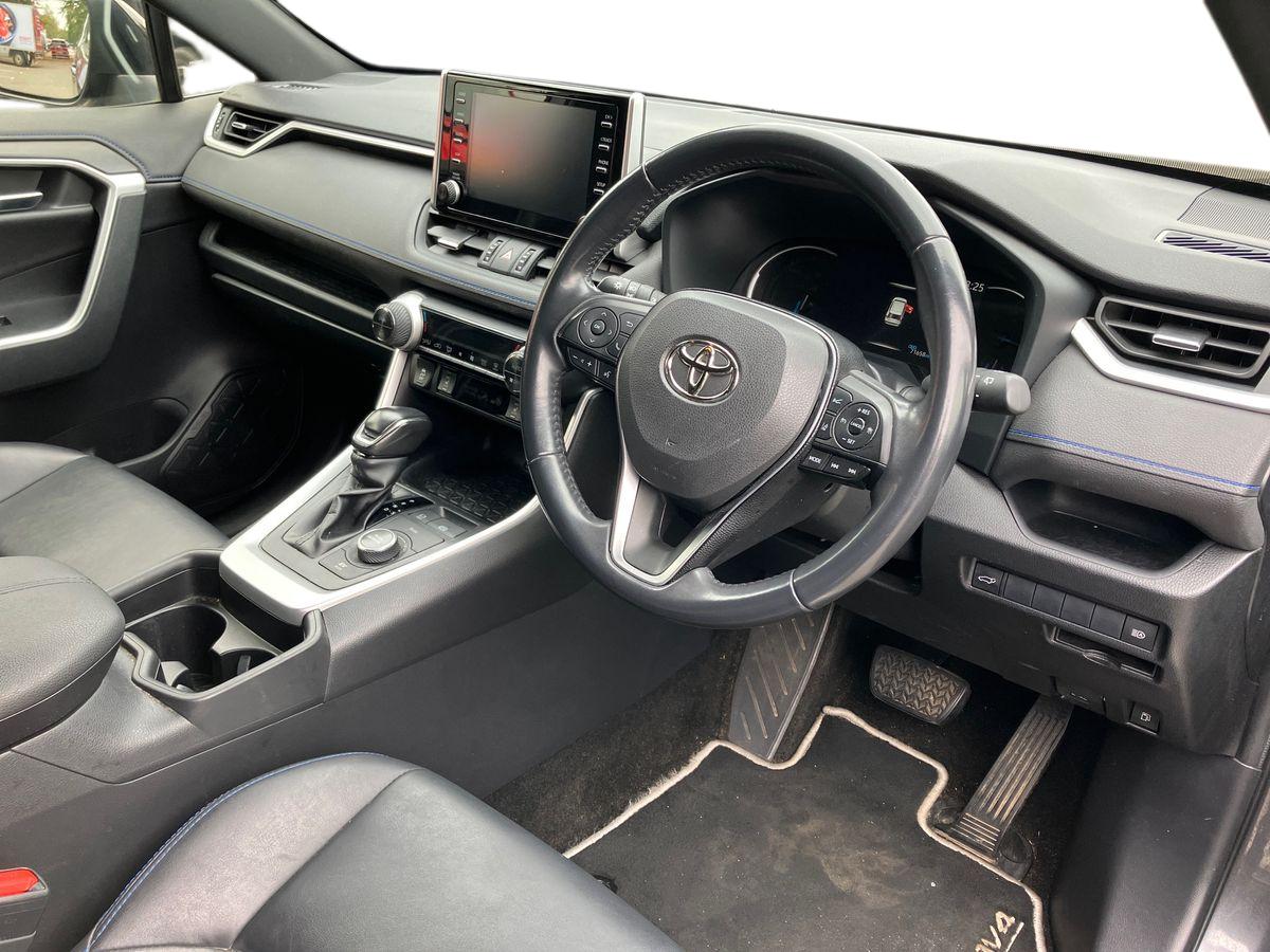 Used Toyota RAV4 2020 for sale - 76128222: Photo 8