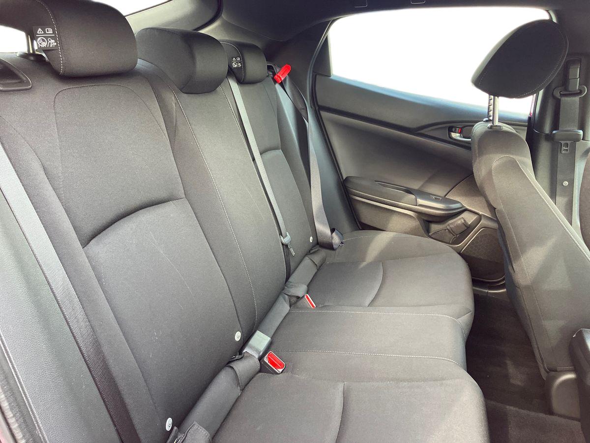 Used Honda Civic 2018 for sale - 76300445: Photo 19