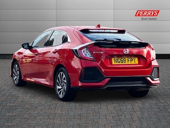 Used Honda Civic 2018 for sale - 76300445: Photo