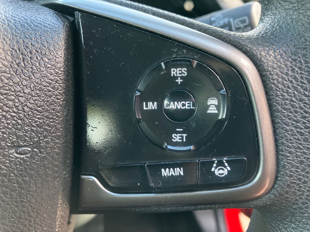 Used Honda Civic 2018 for sale - 76300445: Photo 35