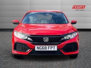Used Honda Civic 2018 for sale - 76300445: Photo
