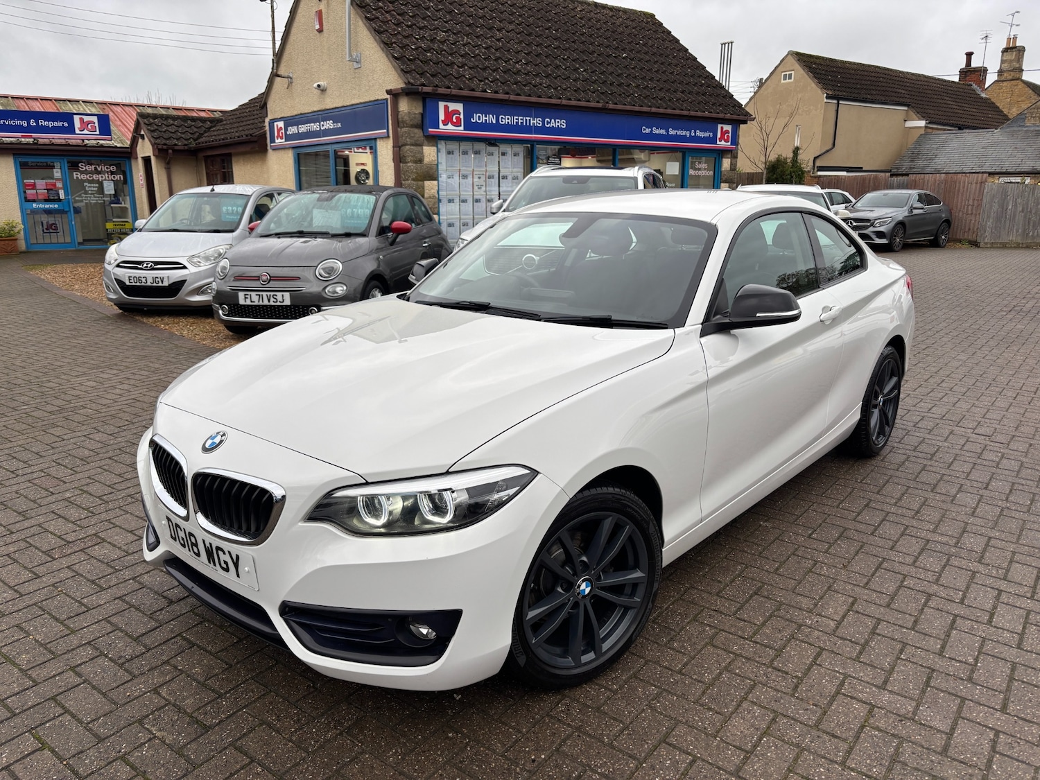 Used BMW 2 Series 2018 for sale - 76693855: Photo 1