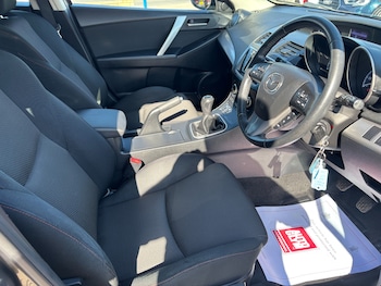 Used Mazda Mazda3 2013 for sale - 75485323: Photo
