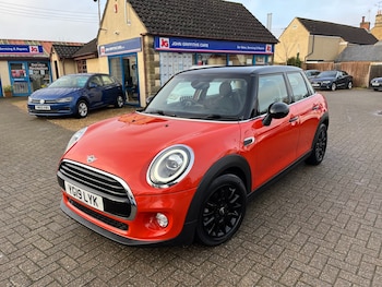 Used MINI Hatch 2019 for sale - 78236035: Photo