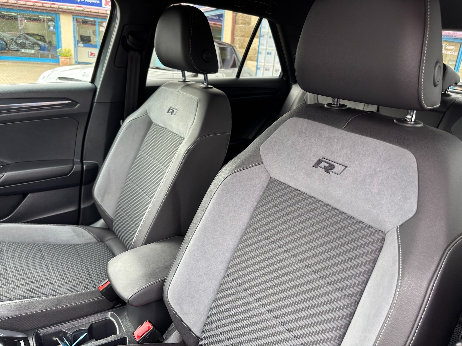 Used Volkswagen T-Roc 2019 for sale - 75829606: Photo 10