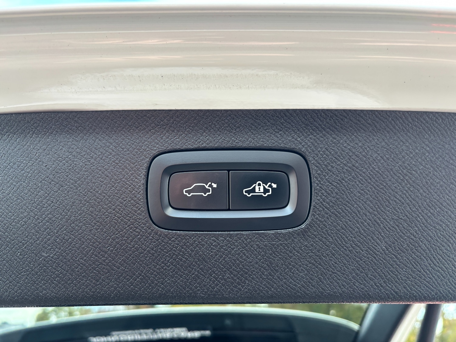 Used Volvo XC90 2018 for sale - 76375051: Photo 16