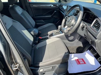 Used Volkswagen T-Roc 2020 for sale - 78979480: Photo