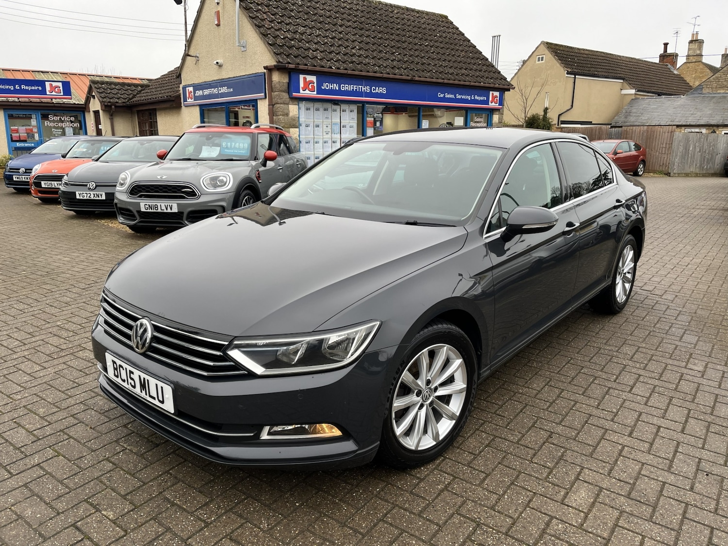 Used Volkswagen Passat 2015 for sale - 77104393: Photo 1