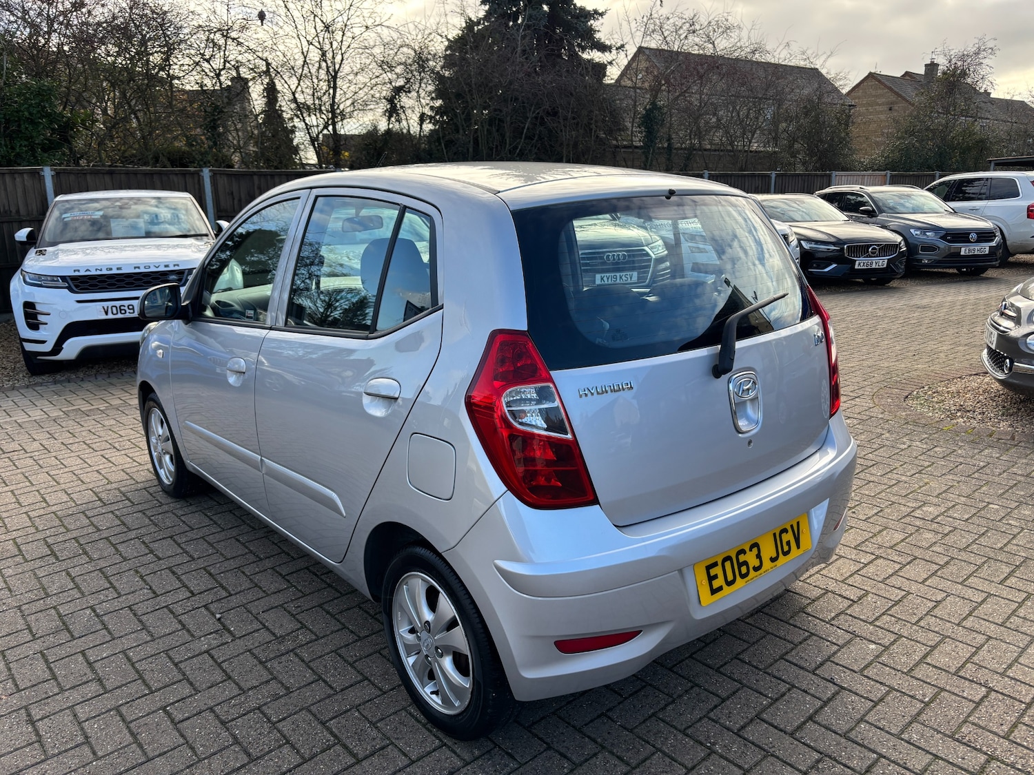 Used Hyundai i10 2013 for sale - 76640607: Photo 16