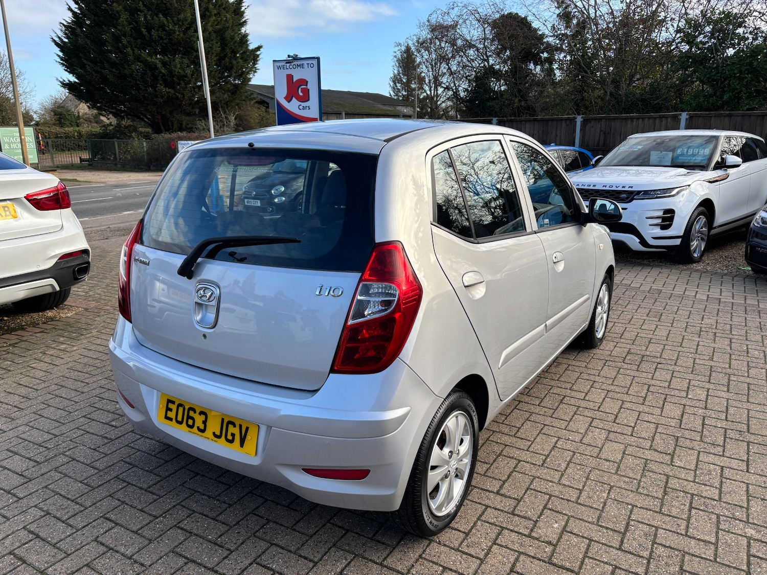 Used Hyundai i10 2013 for sale - 76640607: Photo 2