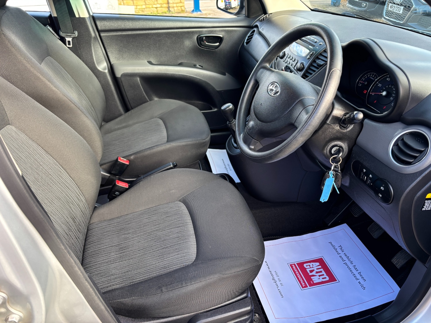 Used Hyundai i10 2013 for sale - 76640607: Photo 3