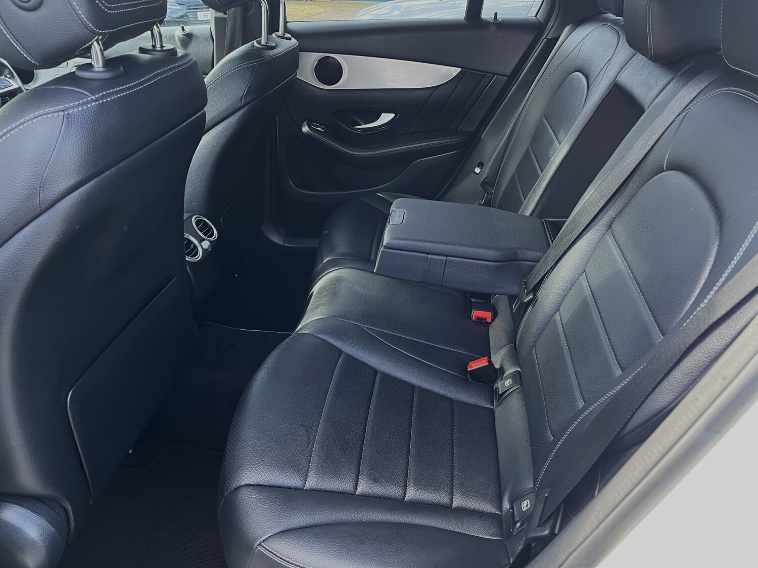 Used Mercedes-Benz GLC 2018 for sale - 78053352: Photo 11