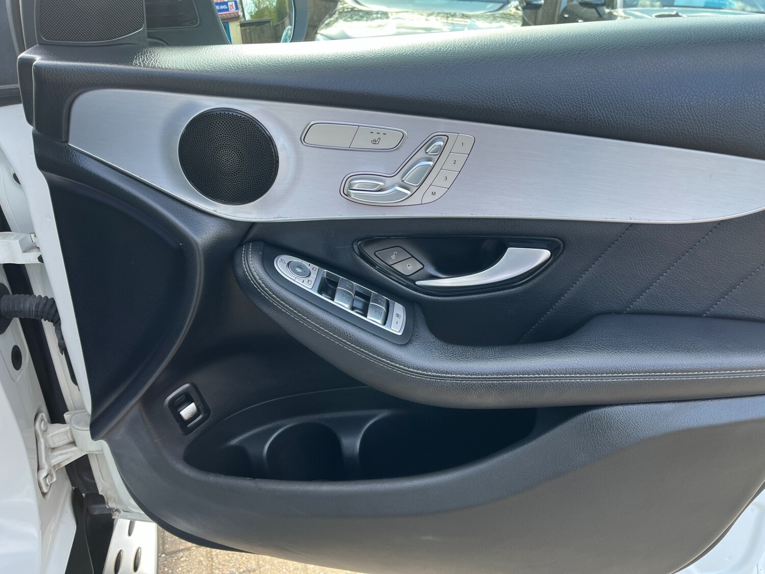 Used Mercedes-Benz GLC 2018 for sale - 78053352: Photo 12