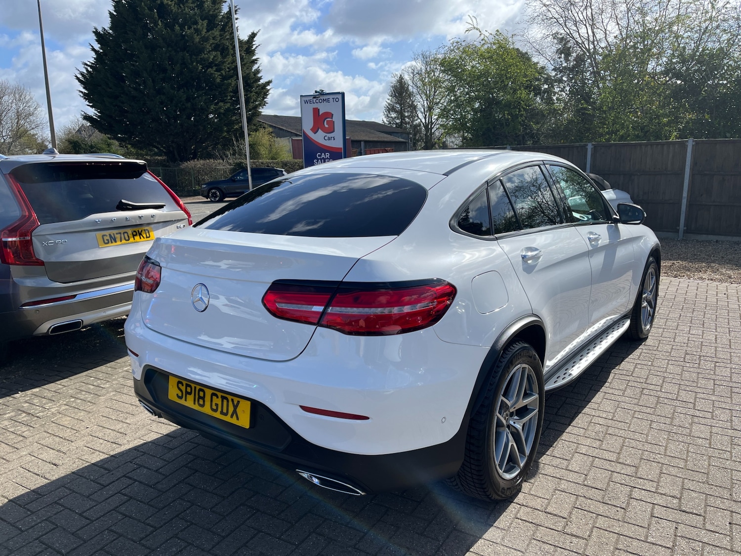Used Mercedes-Benz GLC 2018 for sale - 78053352: Photo 2
