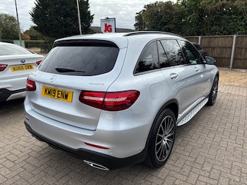 Used Mercedes-Benz GLC 2019 for sale - 75616037: Photo