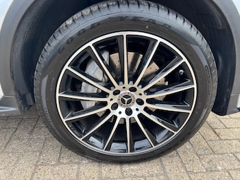 Used Mercedes-Benz GLC 2019 for sale - 75616037: Photo