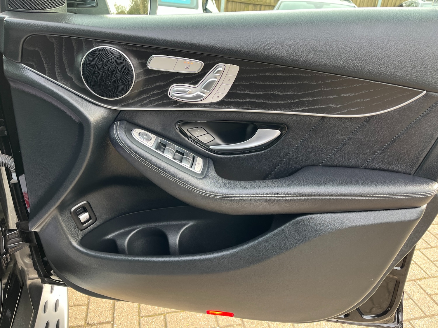 Used Mercedes-Benz GLC 2018 for sale - 77462284: Photo 11