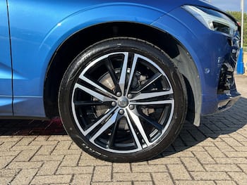 Used Volvo XC60 2021 for sale - 79572549: Photo
