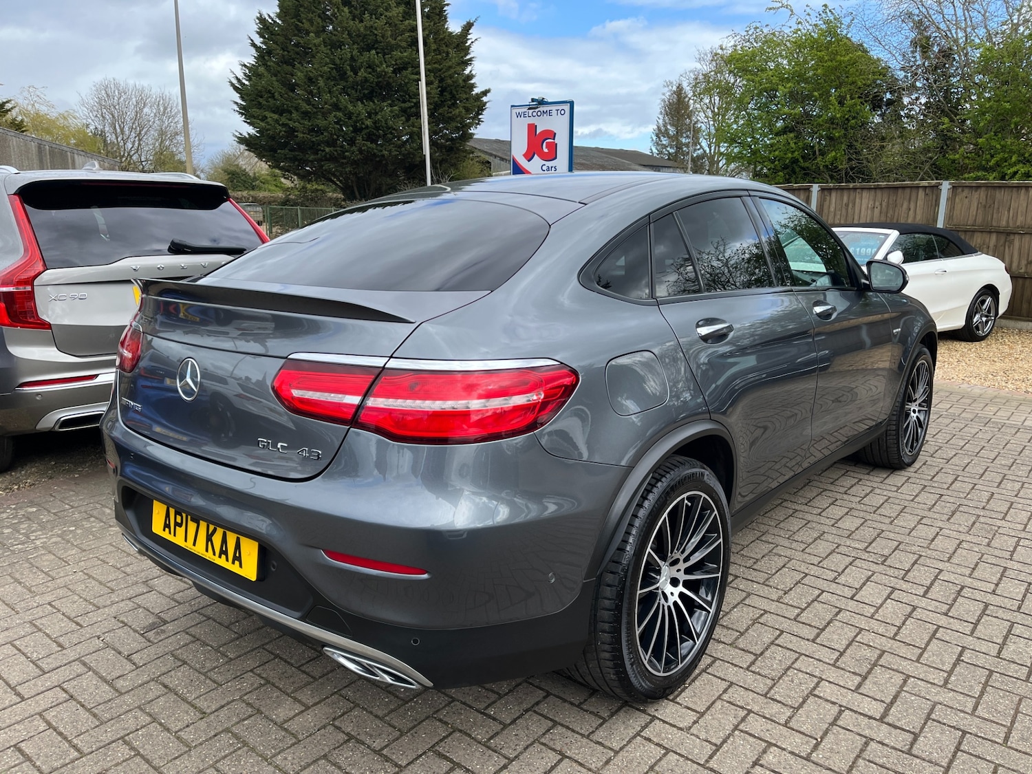 Used Mercedes-Benz GLC 2017 for sale - 78065595: Photo 2