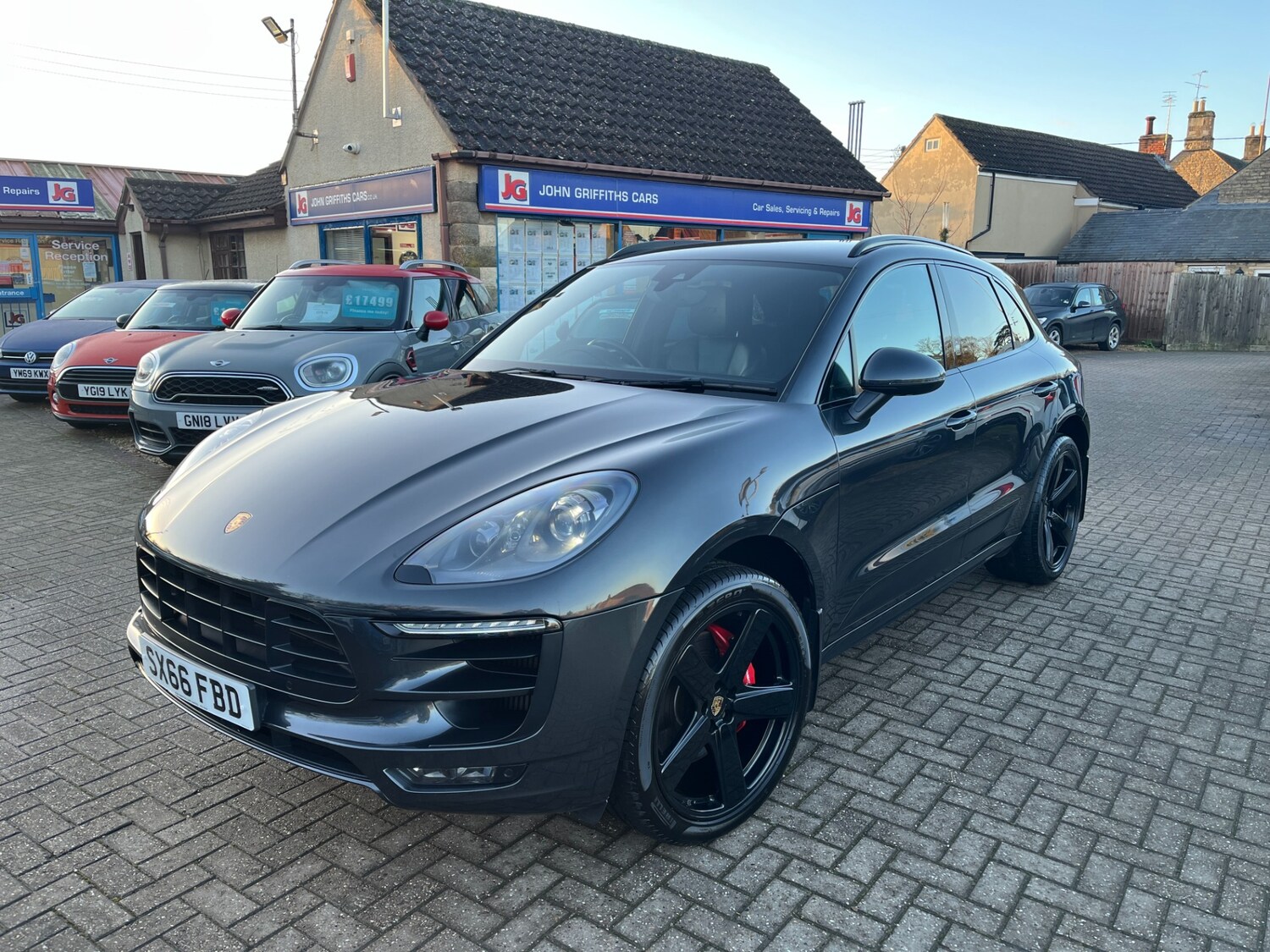 Used Porsche Macan 2016 for sale - 77225472: Photo 21