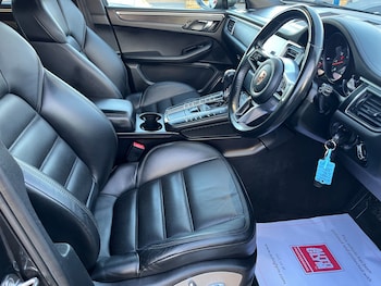 Used Porsche Macan 2016 for sale - 77225472: Photo