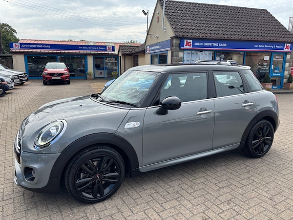 Used MINI Hatch 2019 for sale - 76143321: Photo 16