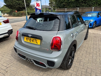 Used MINI Hatch 2019 for sale - 76143321: Photo 2