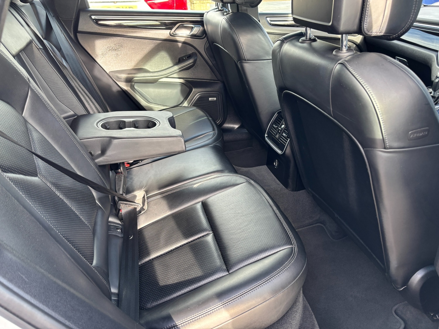 Used Porsche Macan 2018 for sale - 76329804: Photo 11