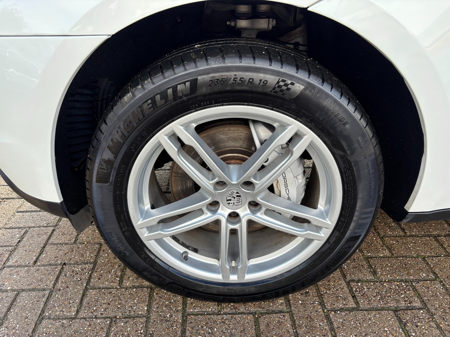 Used Porsche Macan 2018 for sale - 76329804: Photo 3