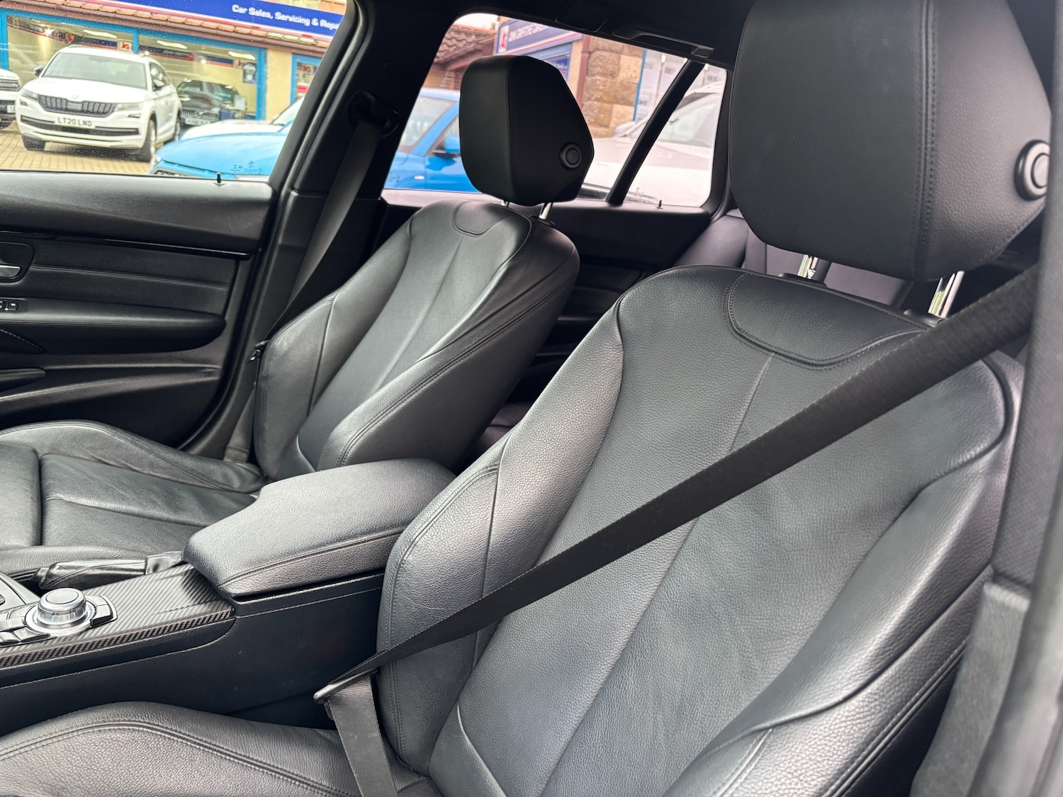 Used BMW 3 Series 2017 for sale - 76263357: Photo 20