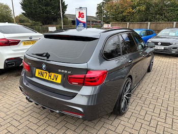 Used BMW 3 Series 2017 for sale - 76263357: Photo