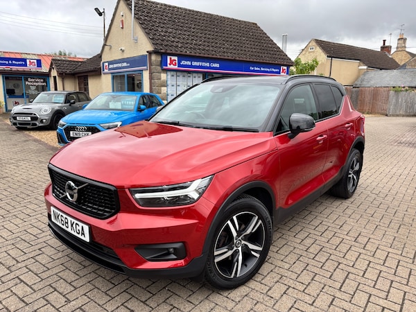 Used Volvo XC40 2018 for sale - 75382611: Photo 1