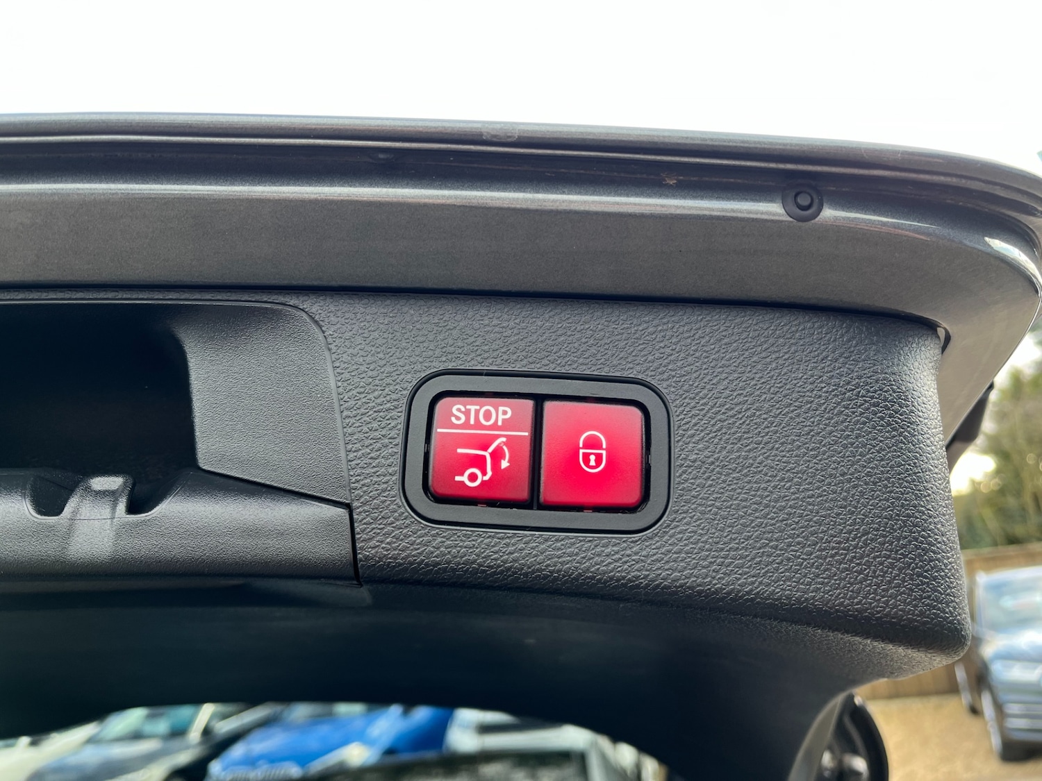 Used Mercedes-Benz C Class 2018 for sale - 77023897: Photo 15