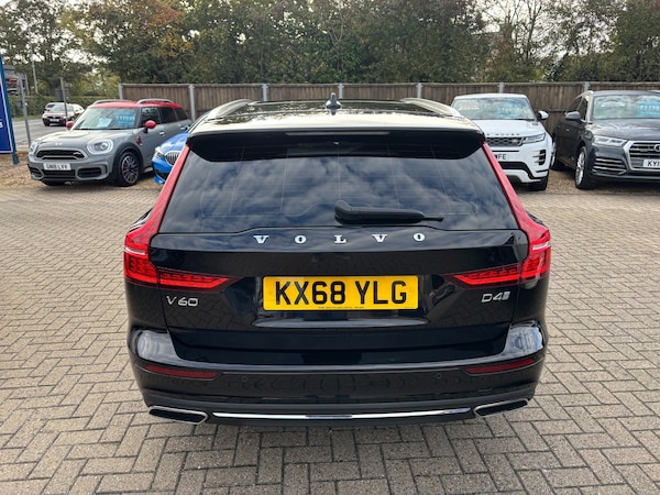 Used Volvo V60 2018 for sale - 76218997: Photo 17
