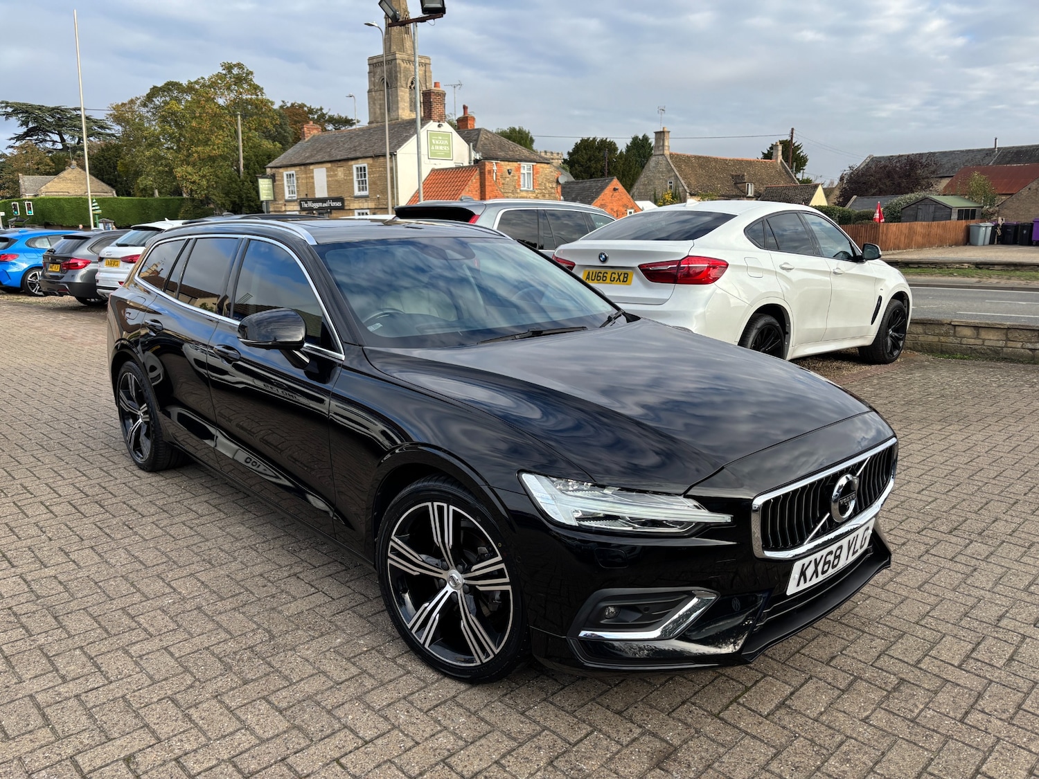 Used Volvo V60 2018 for sale - 76218997: Photo 20