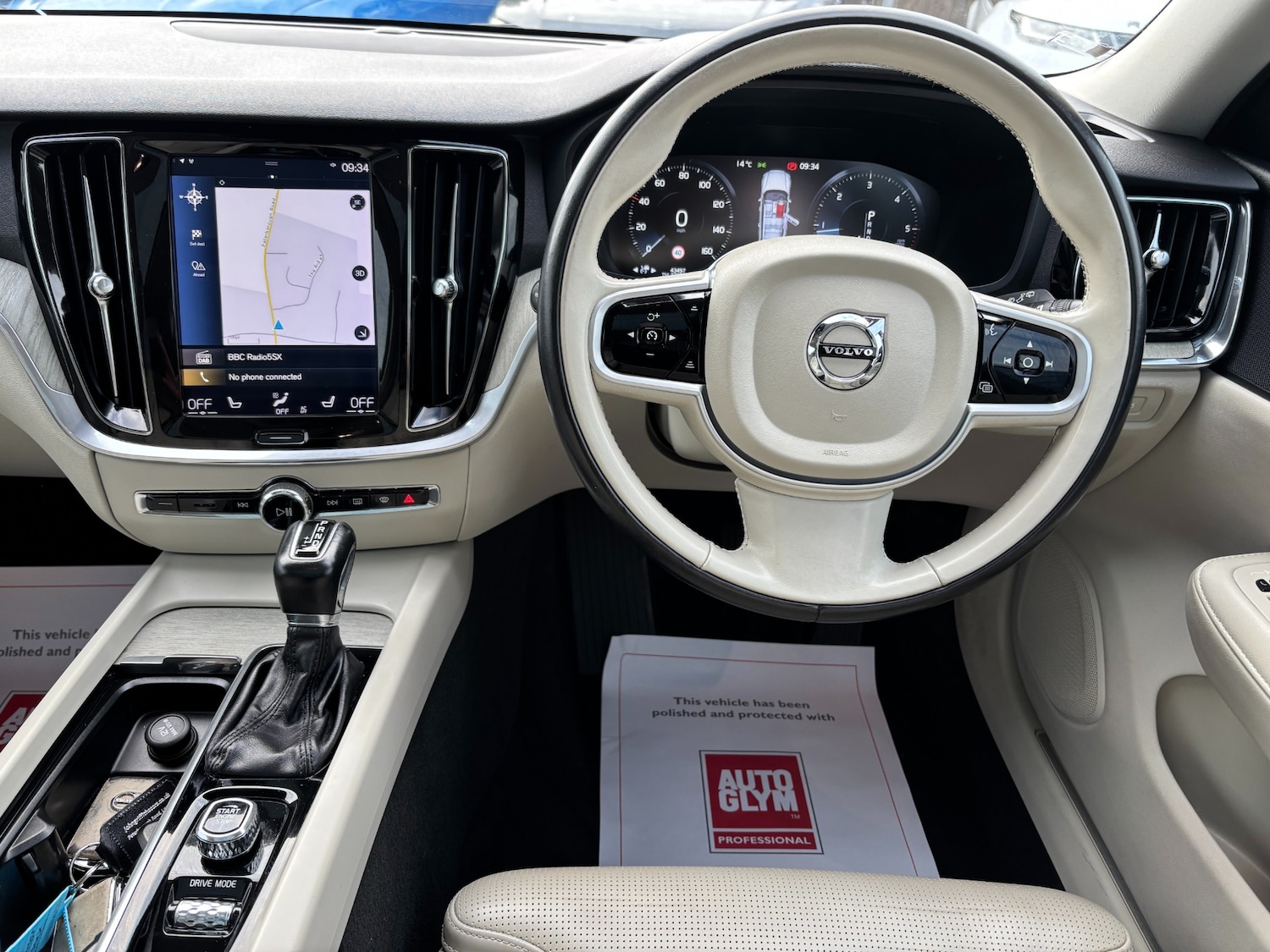 Used Volvo V60 2018 for sale - 76218997: Photo 7