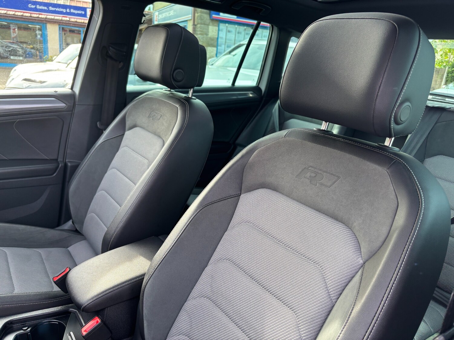 Used Volkswagen Tiguan 2019 for sale - 76184180: Photo 11
