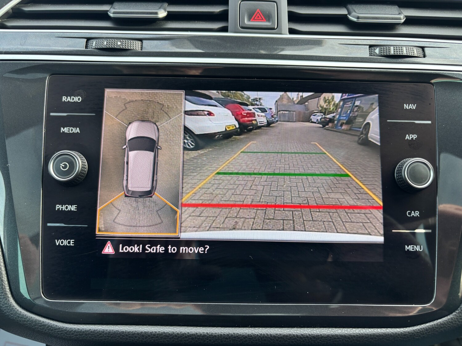 Used Volkswagen Tiguan 2019 for sale - 76184180: Photo 9