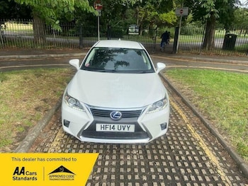 Used Lexus CT 2014 for sale - 79073084: Photo