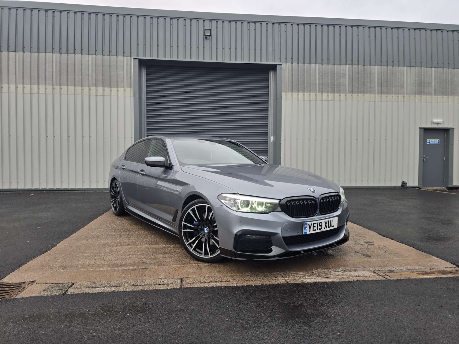 Used BMW 5 Series 2019 for sale - 77497854: Photo 2