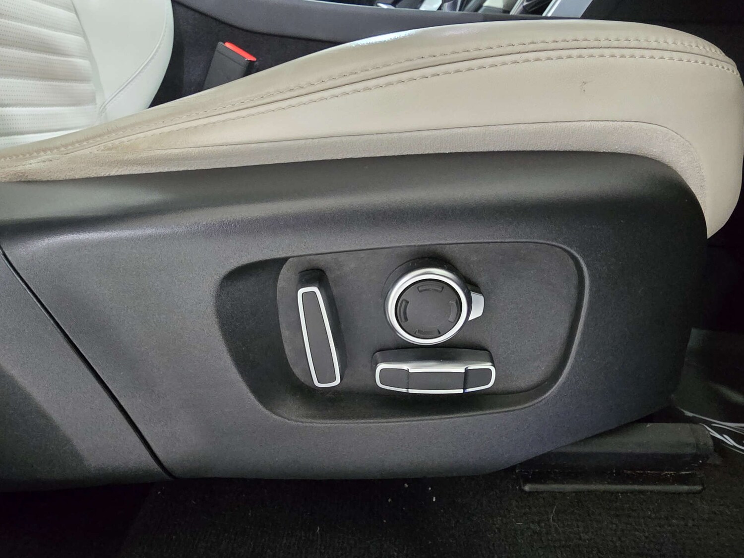 Used Land Rover Discovery Sport 2021 for sale - 77497856: Photo 26