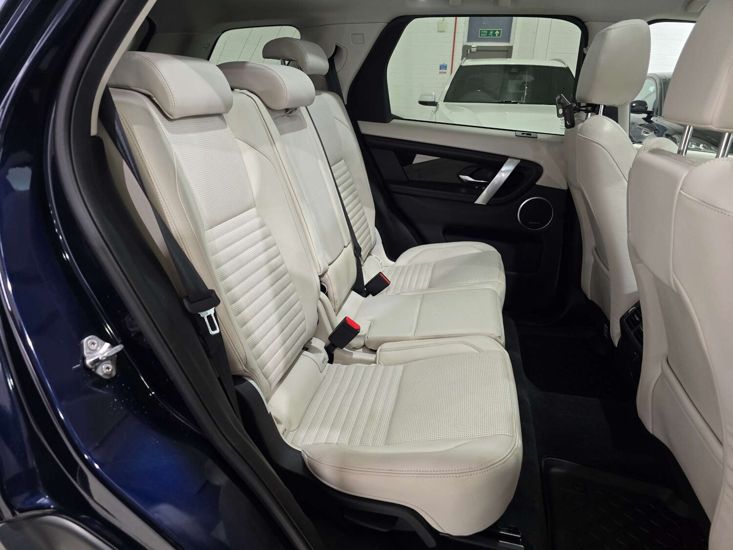 Used Land Rover Discovery Sport 2021 for sale - 77497856: Photo 32