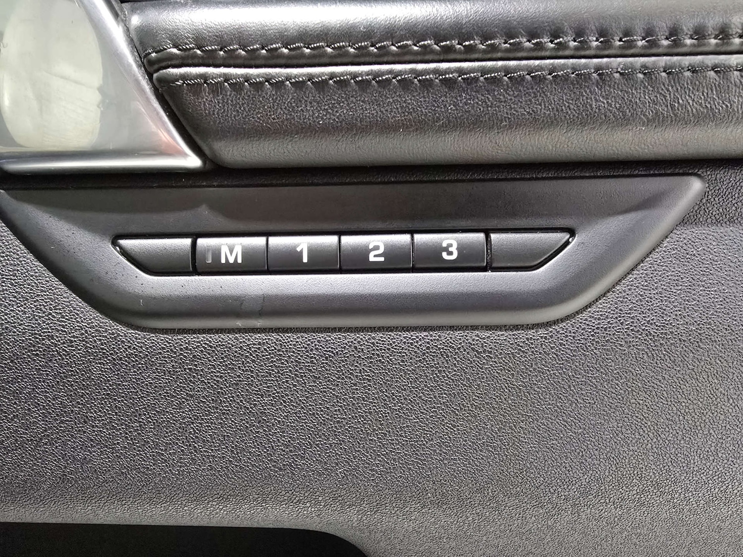 Used Land Rover Discovery Sport 2021 for sale - 77917749: Photo 25