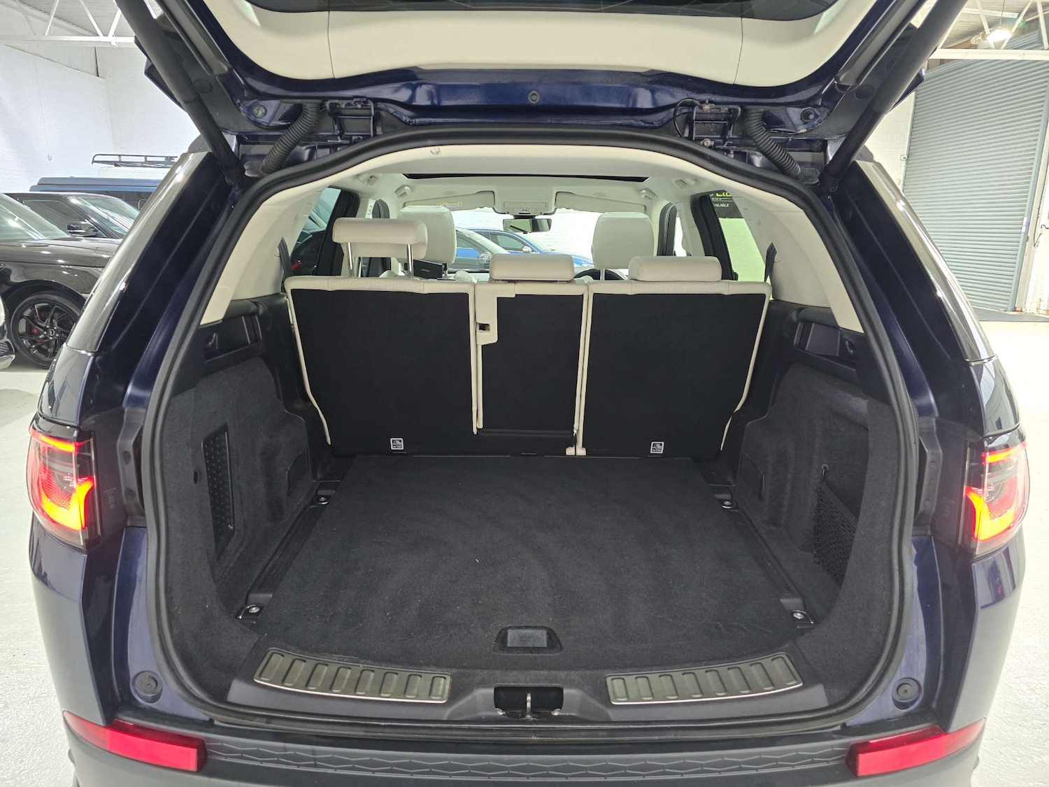 Used Land Rover Discovery Sport 2021 for sale - 77917749: Photo 27