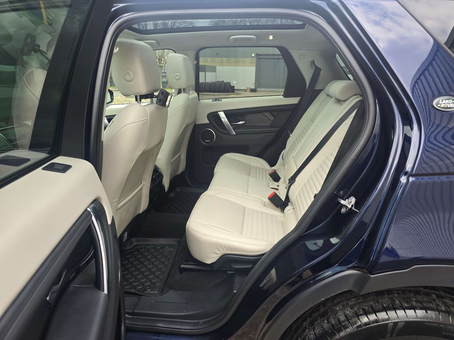 Used Land Rover Discovery Sport 2021 for sale - 77917749: Photo 31