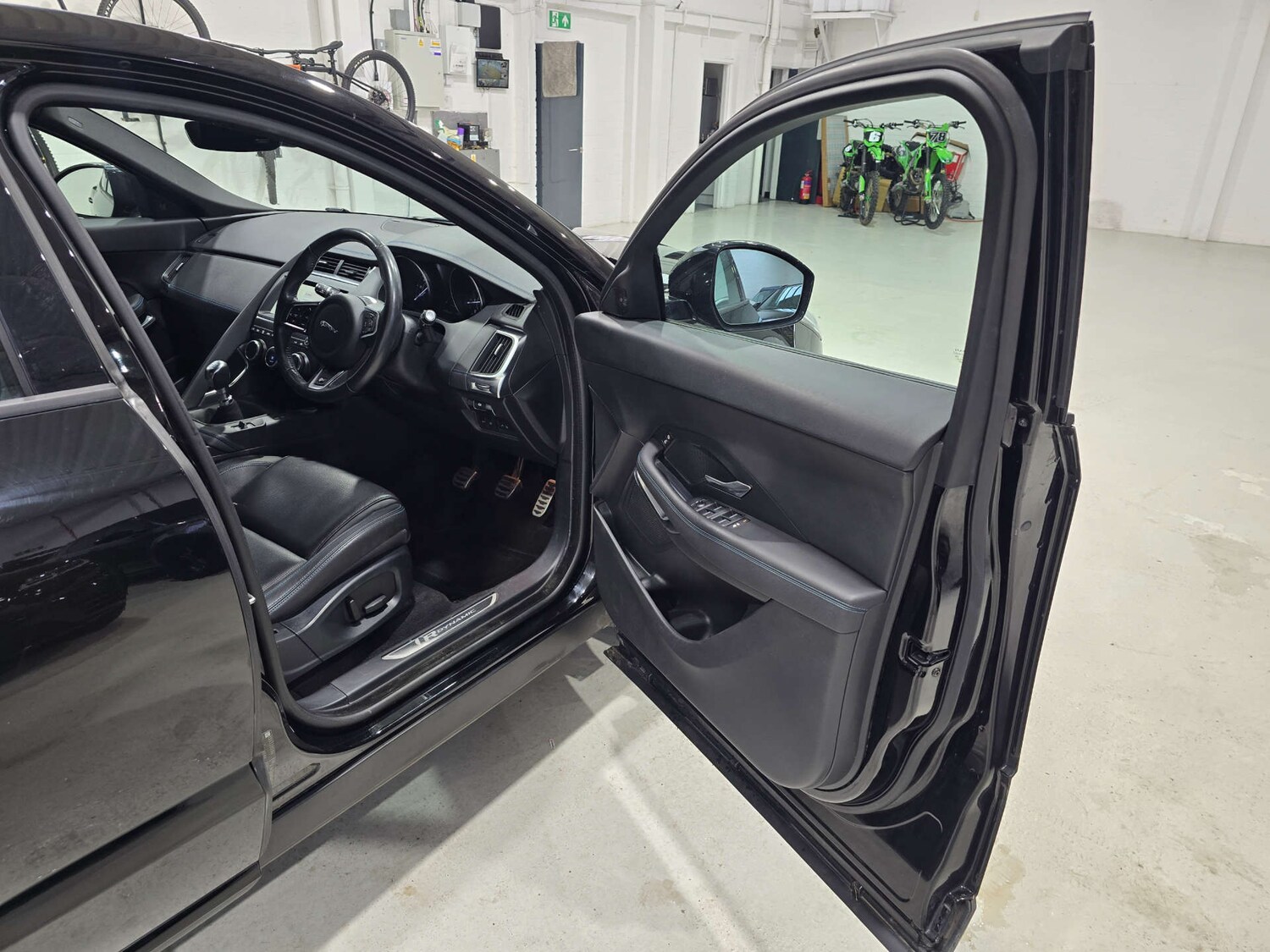 Used Jaguar E-Pace 2019 for sale - 77497851: Photo 16