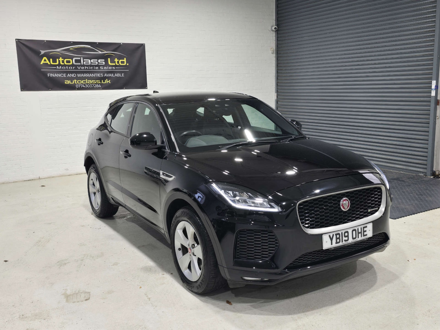 Used Jaguar E-Pace 2019 for sale - 77497851: Photo 3