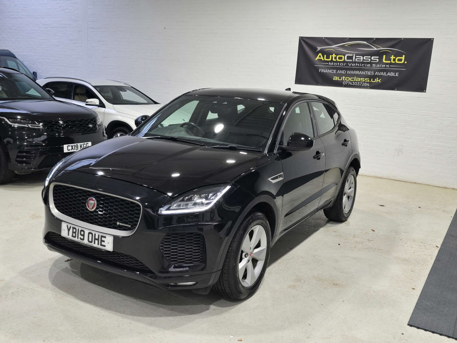 Used Jaguar E-Pace 2019 for sale - 77497851: Photo 6